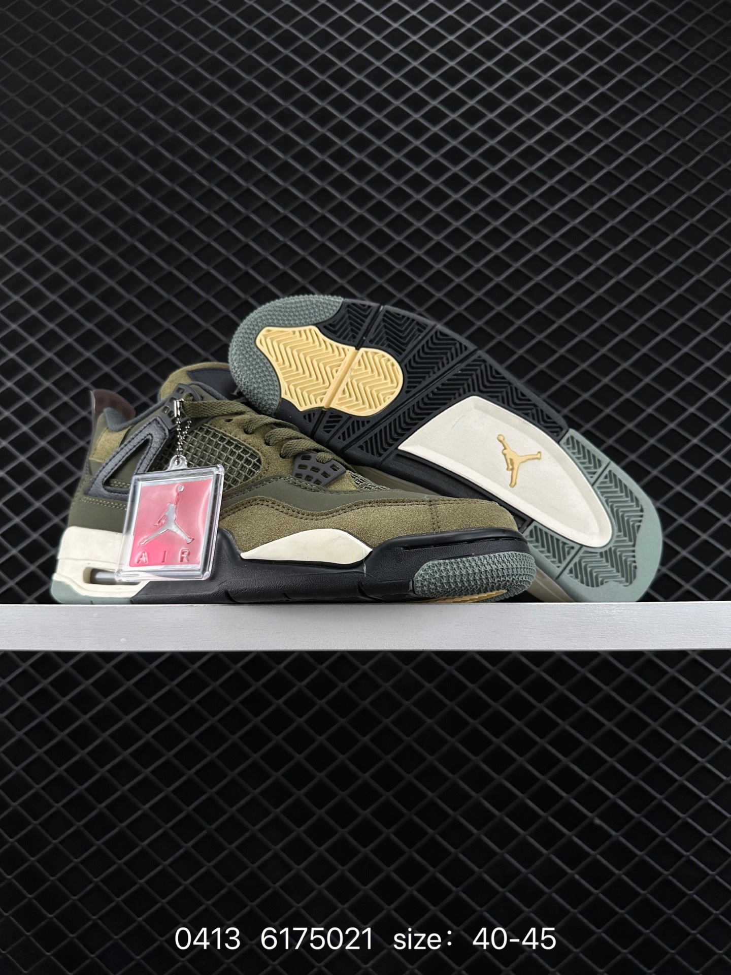 Nike Air Jordan 4 Retro”Bred Reimagined“